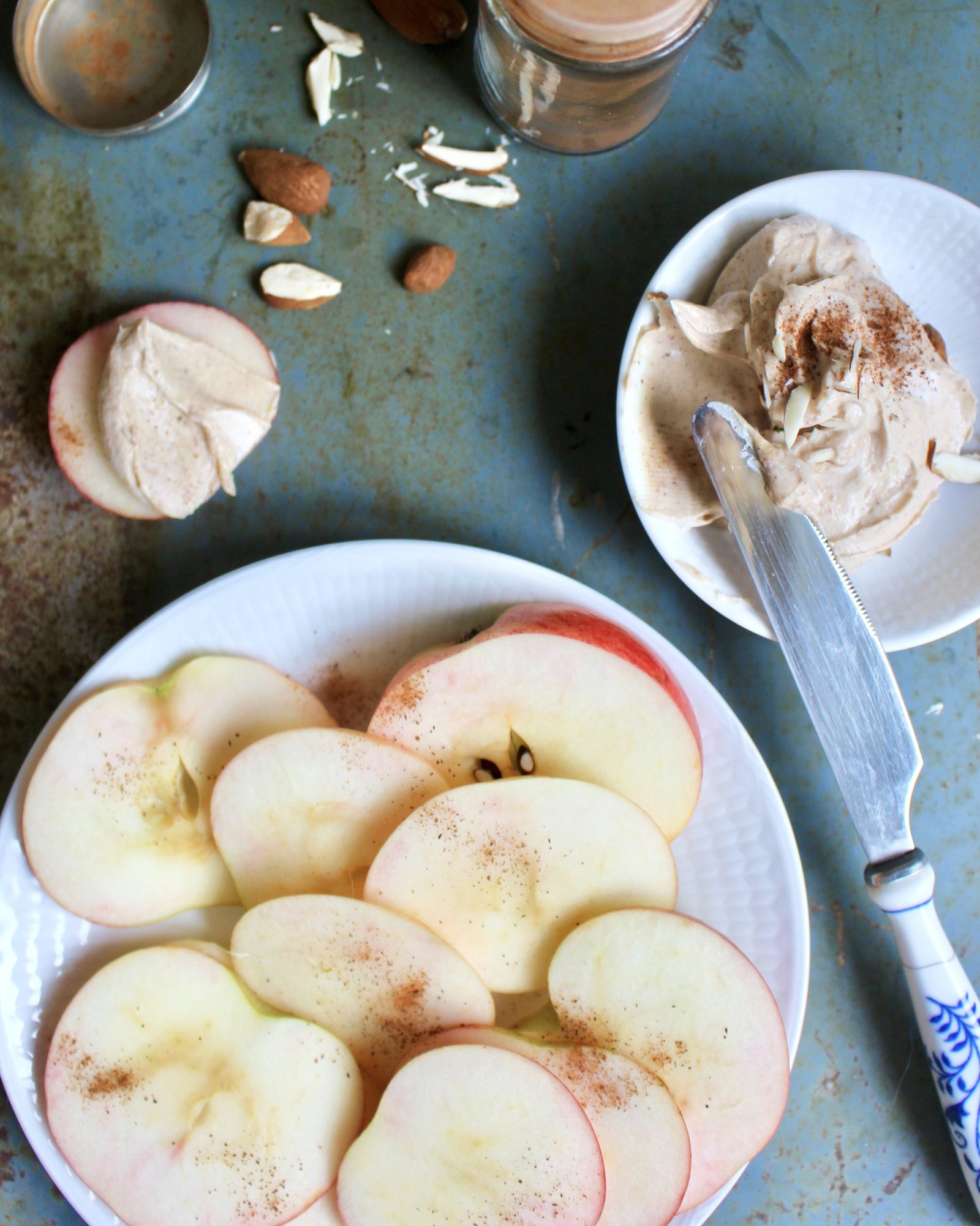 Äpple med mandeldip