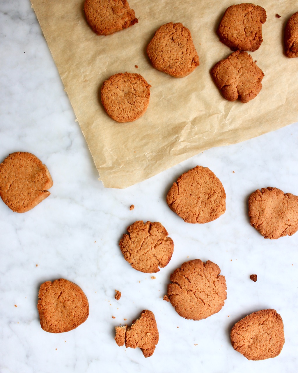 Spröda jordnötskakor (glutenfritt, paleo)